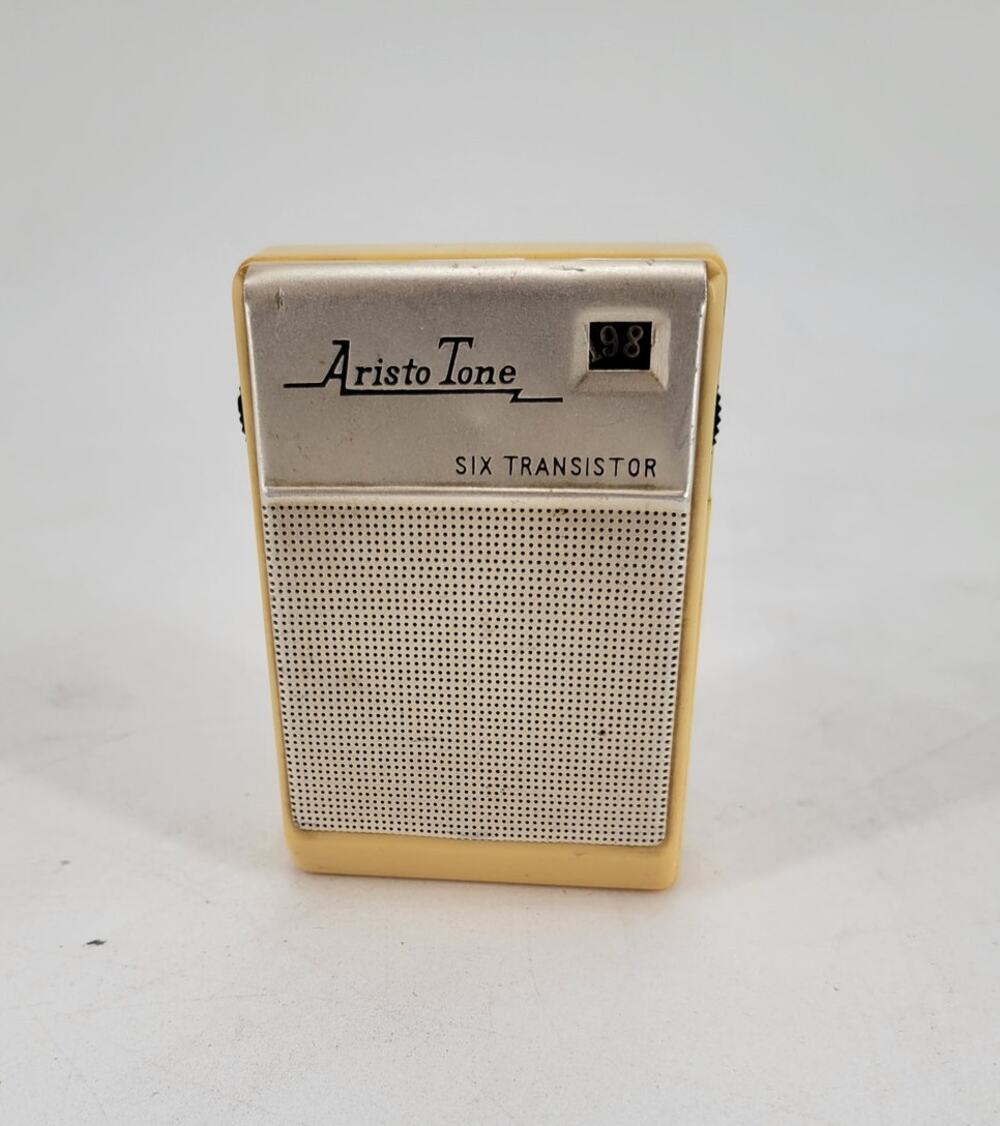 RARE Aristo-Tone 6-Transistor Pocket AM Radio Vintage - works!